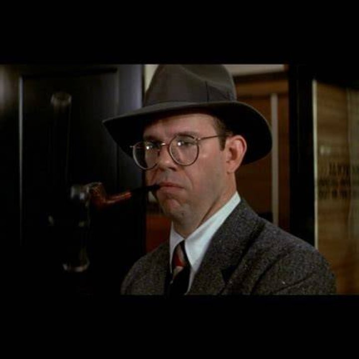 Agent Oscar Wallace