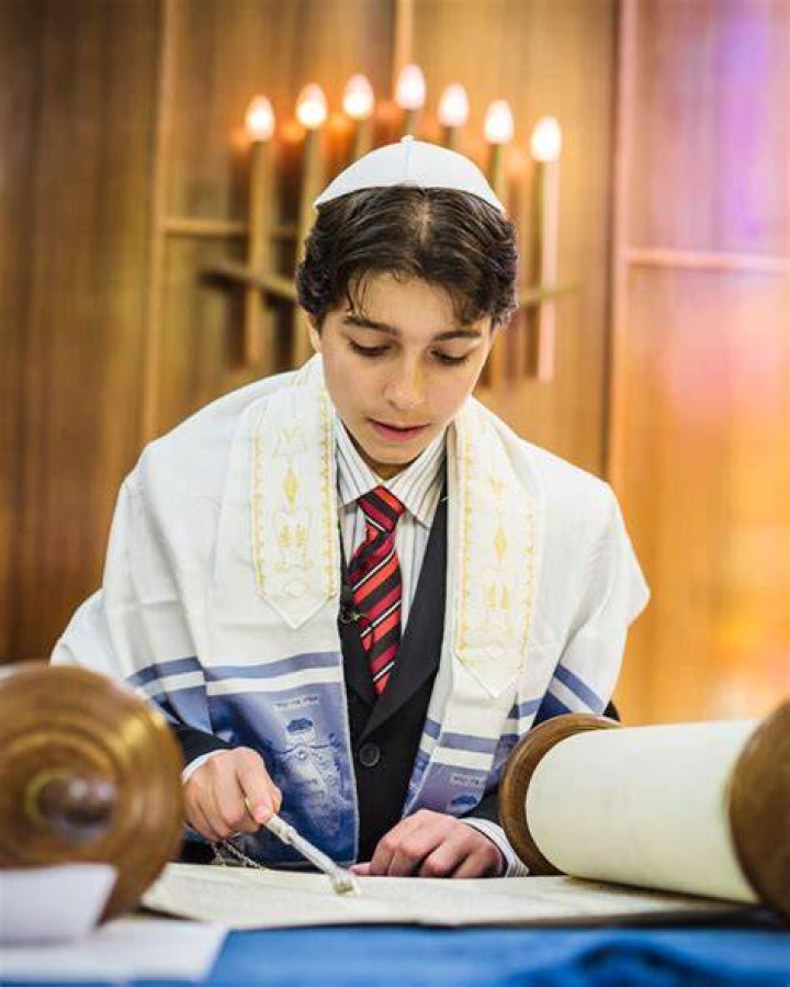 Bat Mitzvah Singer
