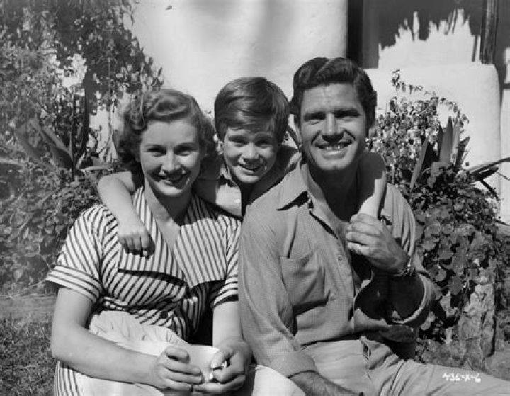 Dinah Sheridan, William Simons, Anthony Steel