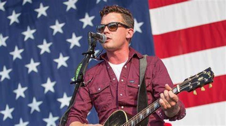 Evan Felker has a net worth of $1 million.