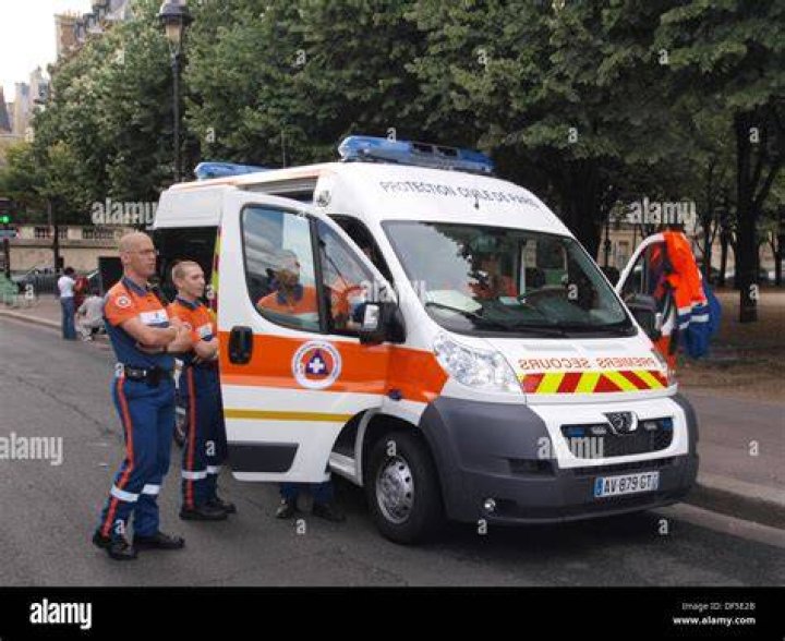 French Emergency Nurse