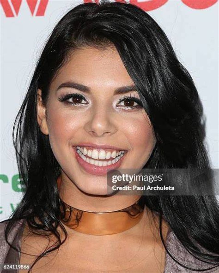Gina Valentina