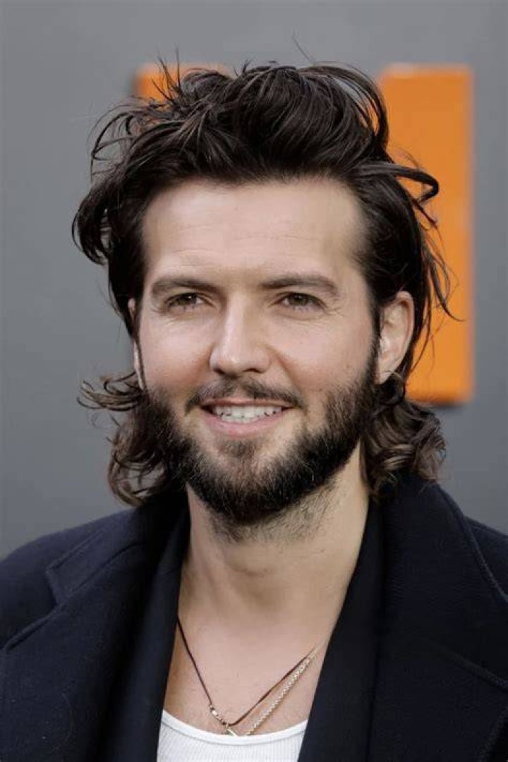 Guy Burnet Net Worth