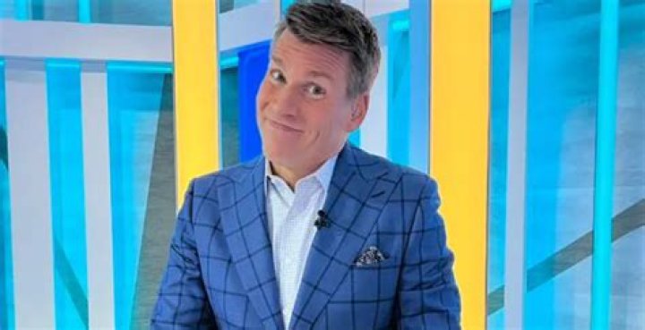 Himself - Co-Host / Himself - Host / Himself - Special Guest / Hiself - Host