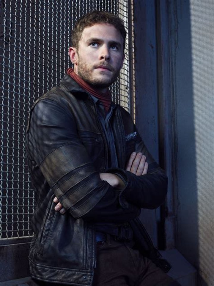 Iain De Caestecker Iain De Caestecker