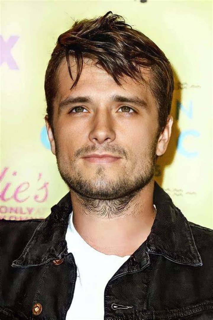 Josh Hutcherson Josh Hutcherson