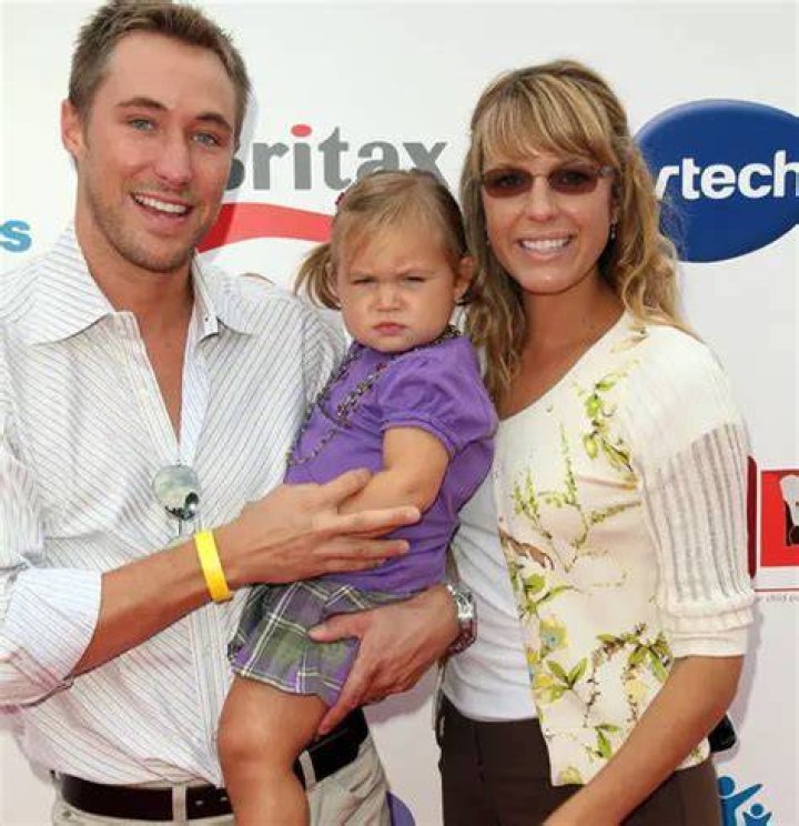 Kyle Lowder wife and daughter