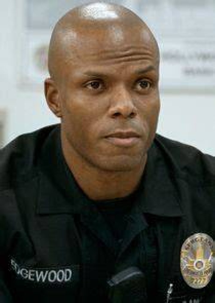 Officer Julius Edgewood / Edgewood